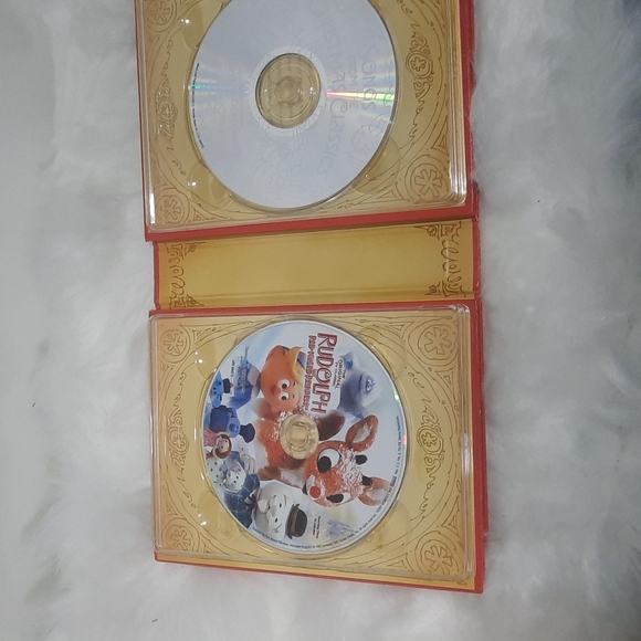 Is Rudolph CD collection classic - Picture 2 of 4